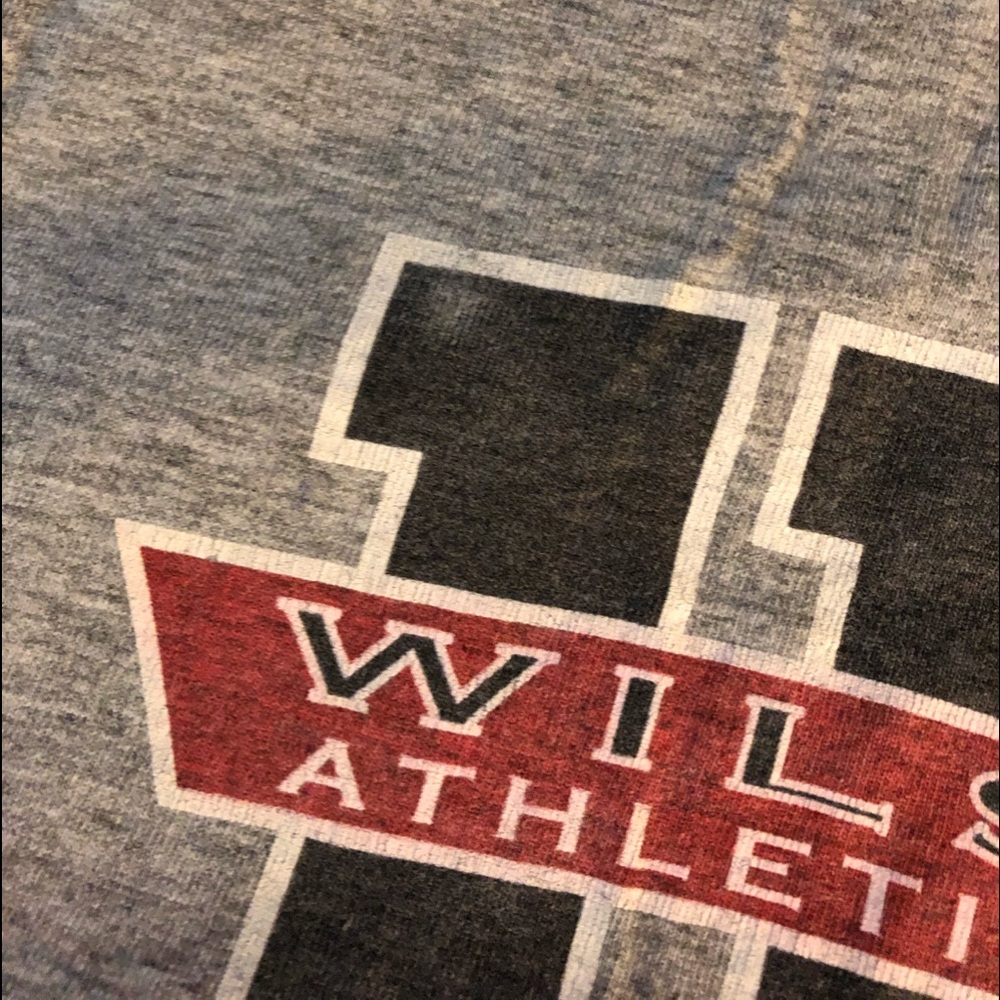 2 men’s xxl wilson tank tops grey used